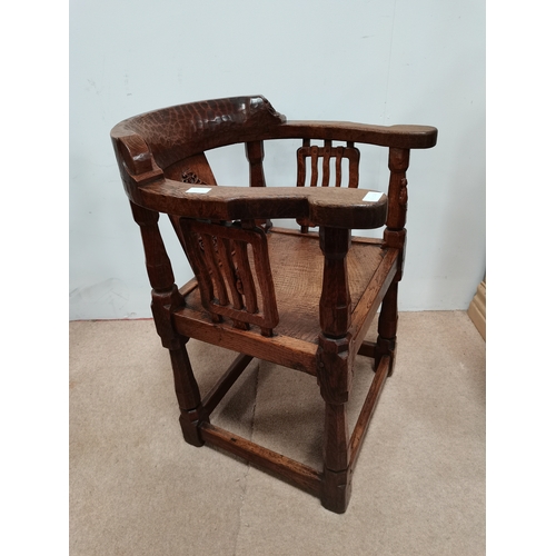 630a - An exquisite early Mouseman monks chair 1926-27 for Brigadier Kenneth Hargreaves. Similar examples a... 