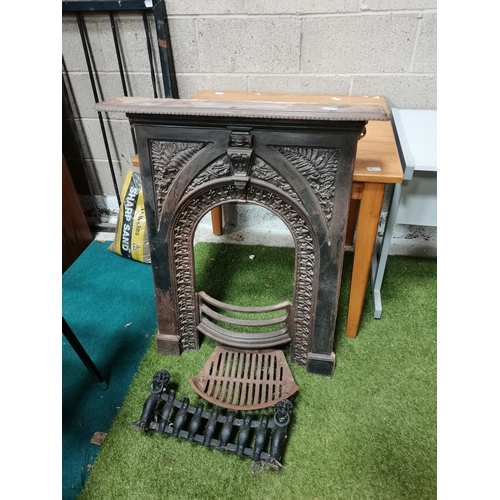 1112 - Cast iron bedroom fire place