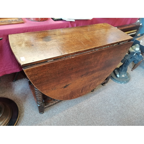 732 - Early oak dining table 1.5m x 1m