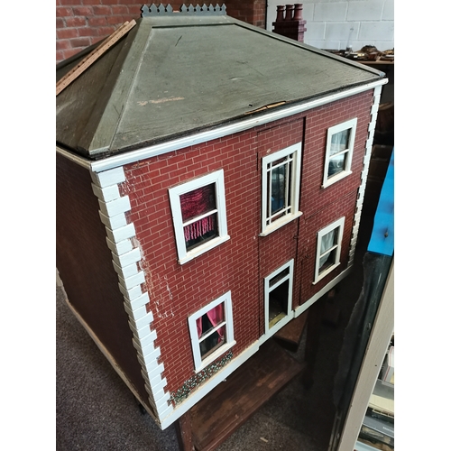 795 - Large Antique wooden dolls house - 1903 D55.5cm x W79cm x H80cm (including roof)