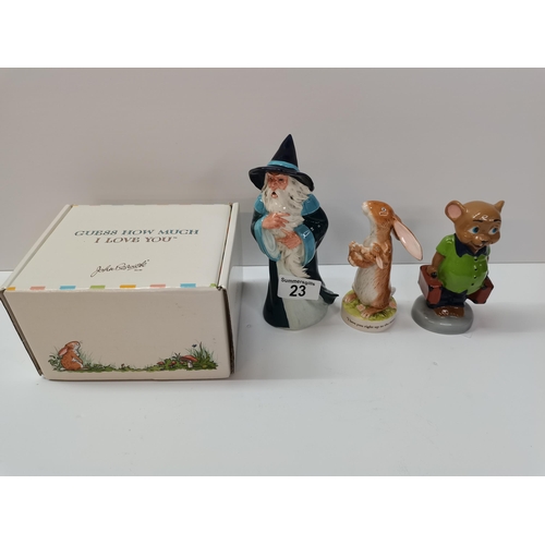 23 - Royal Doulton Gandalf HN 2911 middle earth 1979 plus Wade Tom & Jerry ceramic mouse holding suitcase... 