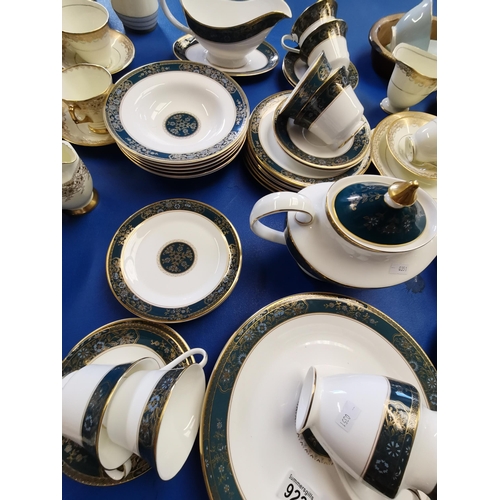 922 - Royal Doulton Carlyle dinner set all VGC incl gray boat, tea pot 6 x cups, saucers dinner plates, si... 