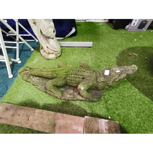 1180g - Garden ornament alligator