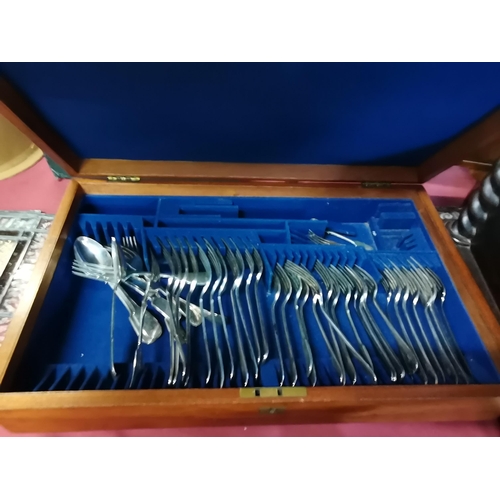 597 - Cutlery in Mahgany case