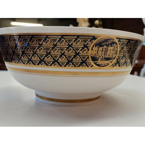 91 - Royal Worcester commemorative bowl.  Margaret Thatcher 20 years as prime minister D266cm no 253 - wi... 