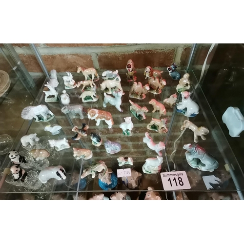 118 - Large collection of Wade figures