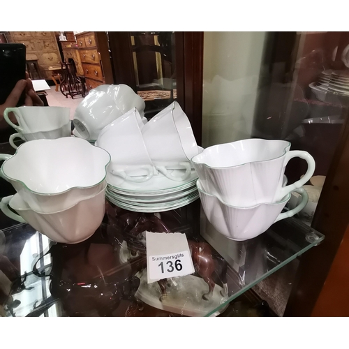 136 - 6 x Shelley tea cups and saucers (A/F)