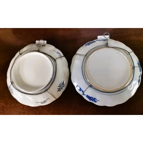 146 - X2 Imari plates plus and Imari charger - good condition