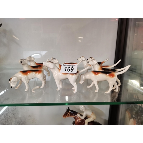 169 - X10 Beswick hunting hounds - A/F some damaged