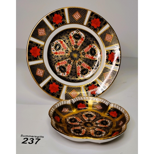 237 - Crown Derby Plate D16cm plus Crown Derby Flower dish D11cm - both very good condition