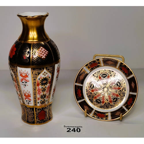 240 - Royal Crown Derby dish 1128 XLII - D11cm plus Royal crown Derby plus Crown Derby vase 'Old Imari' 11... 