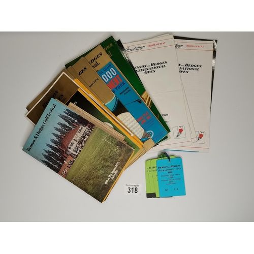 318 - A collection of Golf scorecards