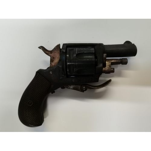 561 - 2 x Vintage Pistols