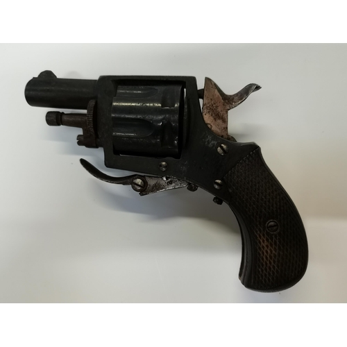 561 - 2 x Vintage Pistols