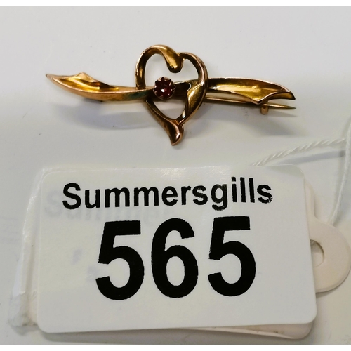 565 - Victorian Ruby and 9ct Gold brooch