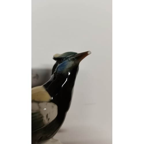 232 - x2 Karl Ens Volkstedt - porcelain bird figurines Condition Status
Very small chip to beak on one fig... 