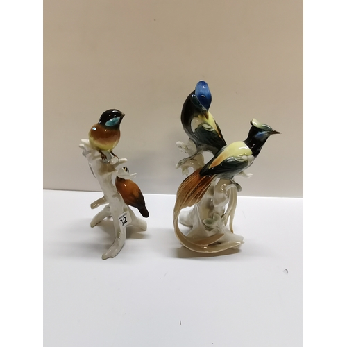 232 - x2 Karl Ens Volkstedt - porcelain bird figurines Condition Status
Very small chip to beak on one fig... 