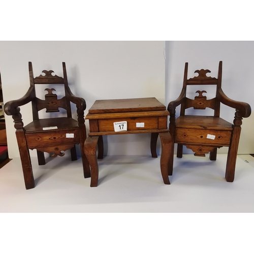 17 - Miniature set of 2 chairs and a table