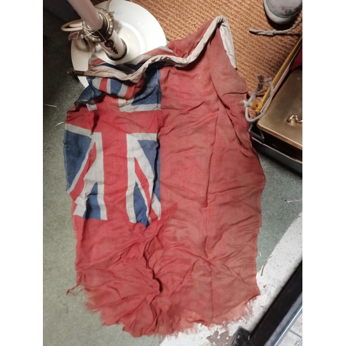 1363 - 3 x misc items inc vintage flags, crown Devon dogs, vintage handbags etc