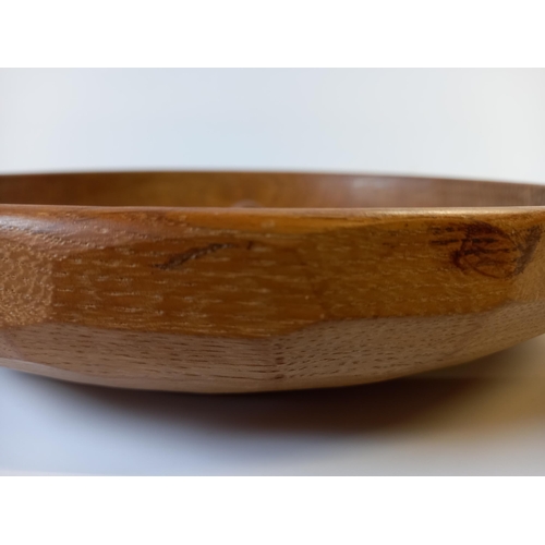 187 - A Stunning Adzed Mouseman Bowl with Mouse carved in the centre - D29cm