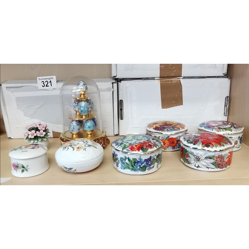 321 - A collection of miniature clocks and Ardleigh Elliott trinket dishes