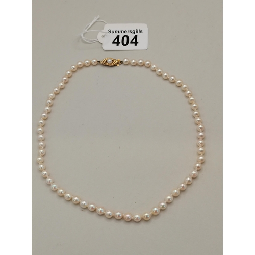 404 - A Beautiful Pearl necklace