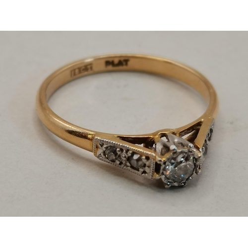 442 - 18ct Gold Vintage Engagement ring with white stones size N - 2 grams