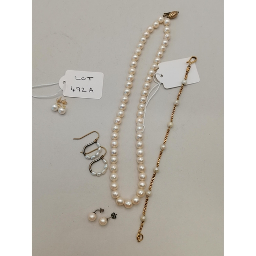 492a - Pearl earrings, bracelet  and necklace