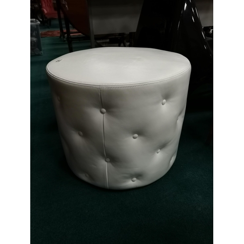 952 - Porada Alcide Pouf in whiteD54cm x H43cm