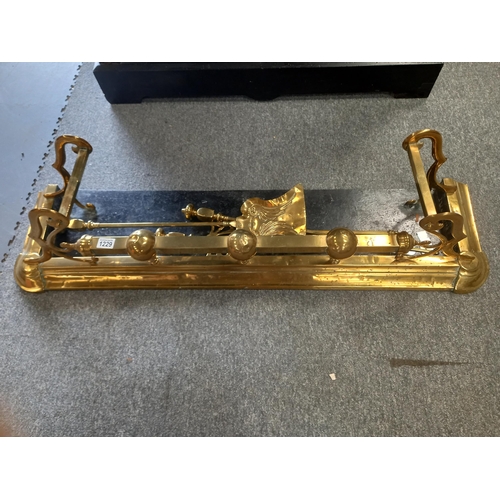 1229 - Brass fire curb and fireside items