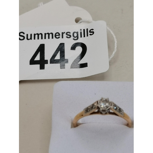 442 - 18ct Gold Vintage Engagement ring with white stones size N - 2 grams