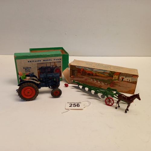 256 - W Britain - Fordson Major Tractor with rubber tyre No. 128F in original box plus A Plough