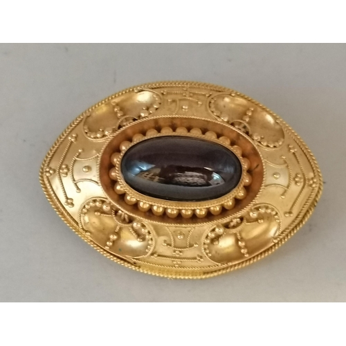 398 - Large gold brooch with centre red stone 13grams