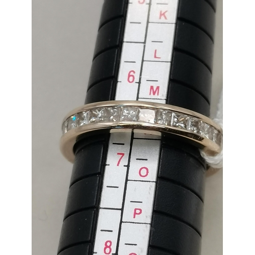 537f - An 18ct gold diamond eternity ring 5g Size N