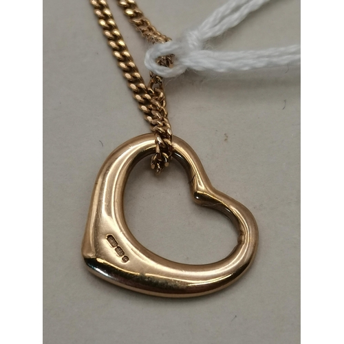 537L - 9ct A gold necklace 5g with heart 52cm long