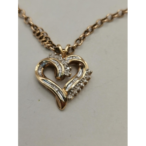 537o - 9ct Gold and diamond heart shaped necklace 5g