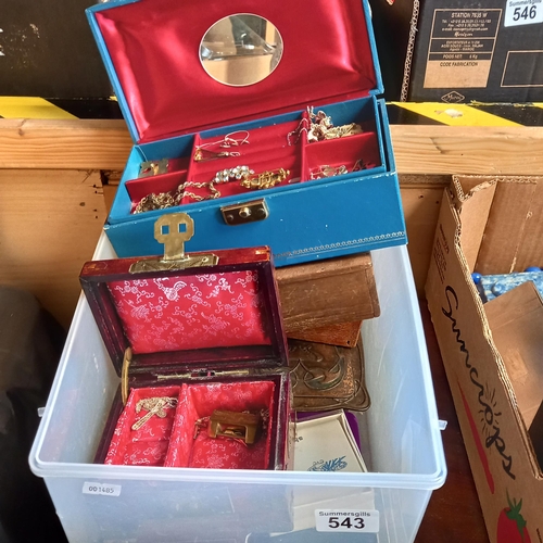 543 - Miscellaneous box of mainly costume jewellery and jewellery boxes