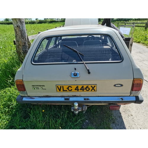 610 - Ford Cortina 1.6 - VLC 446X 1 owner from new 82,000 miles starts ok )