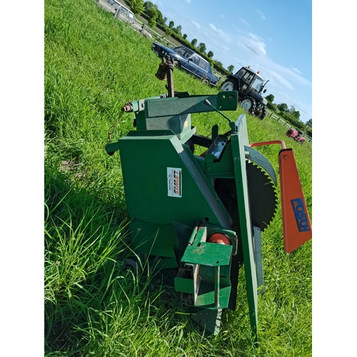 614A - Posch Tractor bench saw and splitter from LEWIS of York. ( working )