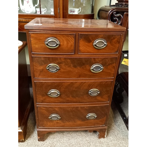 734 - Small Antique mahogany 4 height chest