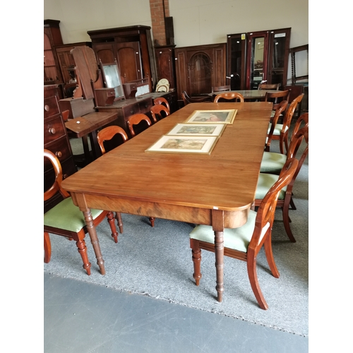 1136 - D end Georgian 12 Legged dining table with 3 leaves 296cm when extended x 121cm