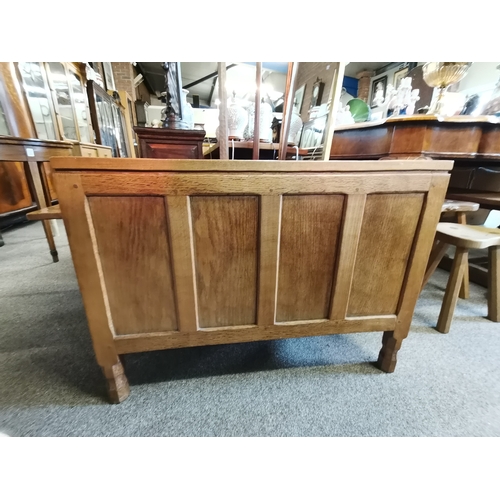 641a - Squirrelman Yorkshire Oak blanket box /  chest - Mouseman interest W84cm x D46cm x H61cm