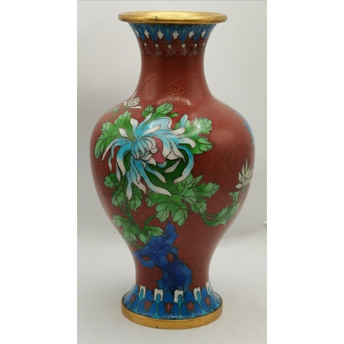 180 - A cloisonné 20cm high vase in excellent condition