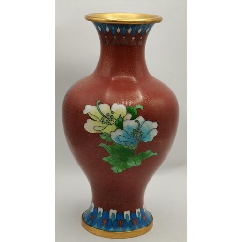 180 - A cloisonné 20cm high vase in excellent condition