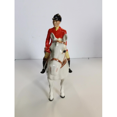 111 - Beswick Huntsman Standing No 1501 in painted white gloss A/F