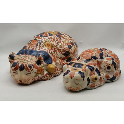 14 - x2 Antique Imari Cats one large 23cm and one medium sized 18cm with character marks on base plus x3 ... 