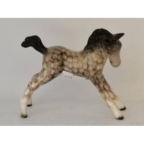 91b - Beswick Small Stretched Foal facing Right in Rocking Horse Grey