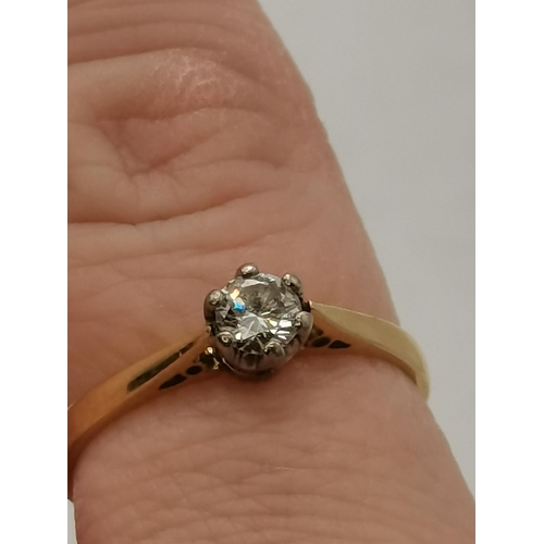 450I - An 18 carat gold solitaire diamond ring, hallmarked, stamped '750' and '.25' carat. Ring size M, 2.2... 