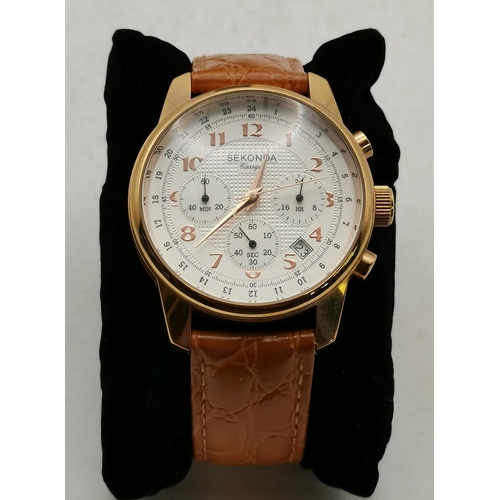 386 - Four gentleman's wristwatches comprising a Sekonda Classique leather strap watch, cased; a Rotary Wi... 