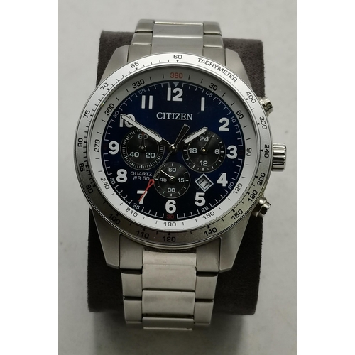 387 - A gent's Citizen steel bracelet chronograph wristwatch, with blue dial, cased.